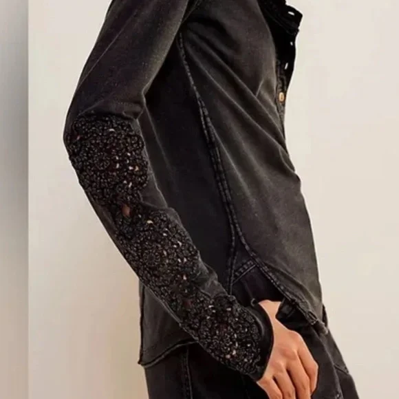 We The Free Our Song Henley Cuff in Mineral Black sz M NWOT $78R - Picture 3 of 6